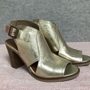 Bella Vita Gold Sandals